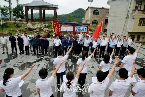 惠水媒体宣讲队伍进村寨激发群众爱党爱国情
