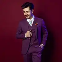 半身绅士西服男人头像穿西服的简约半身男士头像