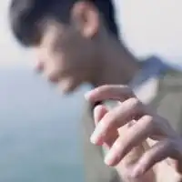 适合高冷男生头像伤感