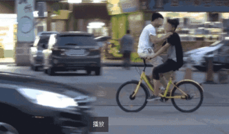 女朋友对你说要变个魔术的时候,要高能预警了丨爆笑囧图
