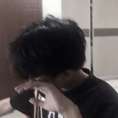 头像男生霸气冷酷真人社会不惯你