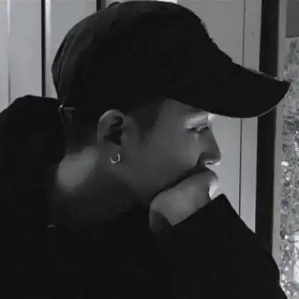 男生头像简单干净高清冷