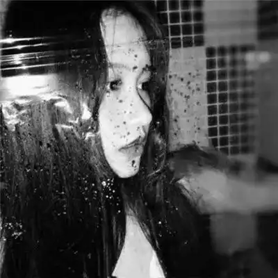 伤感头像男生暗黑破烂