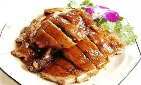 每逢过年胖三斤