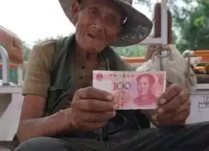 实拍广西一菜市场发生的一幕,看完鼻子发酸