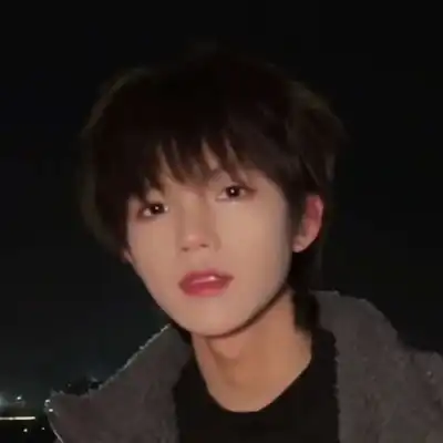男生头像痞帅冷酷