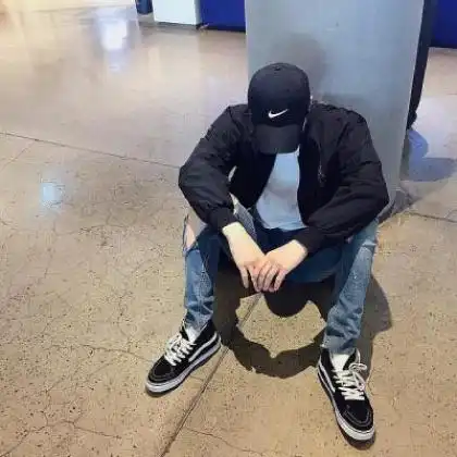撩人头像男,带着无所谓继续生活