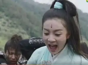 战北野真的溺水部下和雅兰珠争相人工呼吸,他却突然苏醒