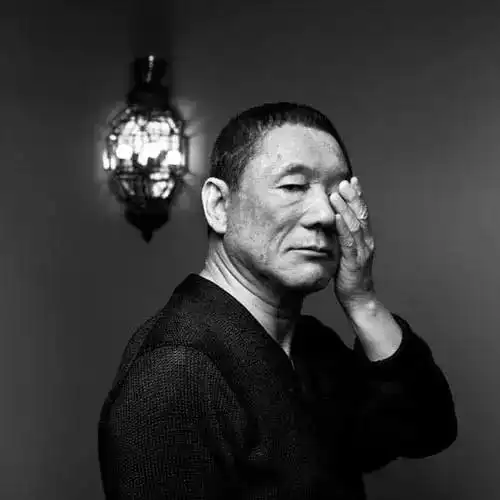 北野武当文明长了个脓包,挤出来黏黏的液体就是艺术