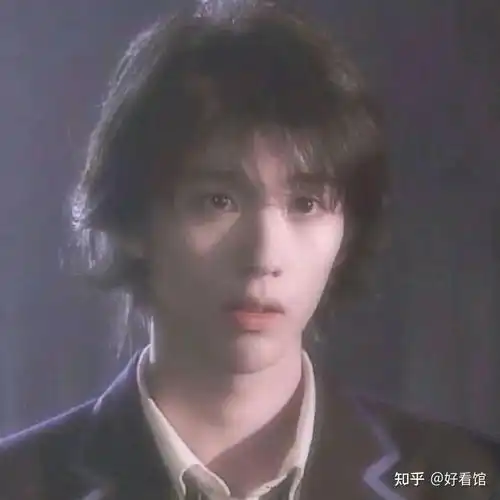 二次元头像男生帅气阳光