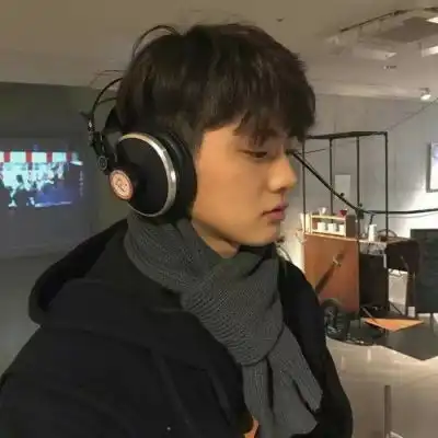 男生真人头像帅气图片好看的阳光真人帅哥头像