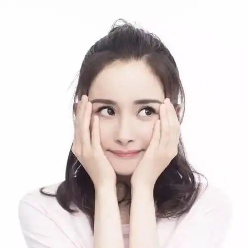 杨幂生日带着众多好友上热搜,刘恺威工作室的一条微博却成笑柄