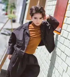 这位混血男孩爆红ins,拥有逆天长睫毛,第一眼就爱上了
