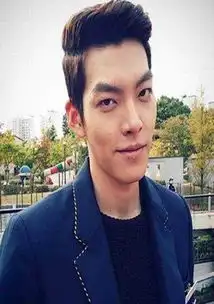 娱乐圈里有些男星长得不帅反而有点丑,但是气质过人,大家来看看这些丑帅的男星