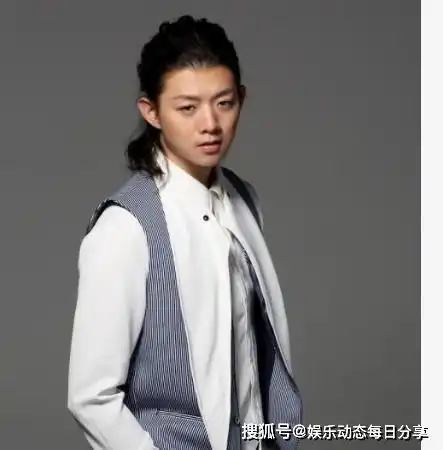 演艺圈又出渣男霍尊用900万买了9年的爱情,和很多女性发展联系