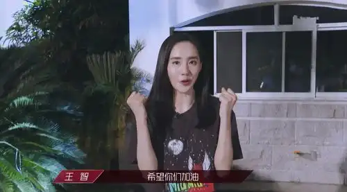 伊能静拍手叫姐姐孩子们,黄圣依表情立马凝固,当这是幼儿园