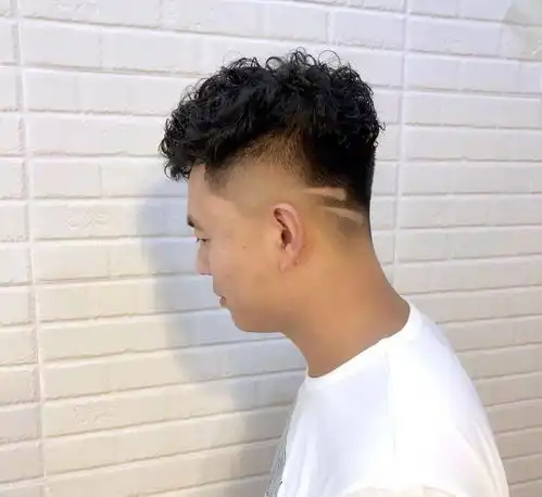 留这几款男生发型,你不会丑