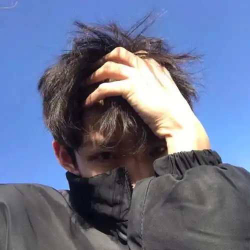 和宝贝换的情侣头像昂