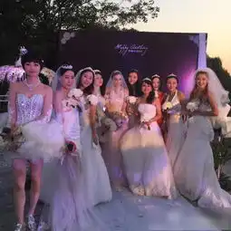 钟丽缇生日派对披婚纱小12岁男友甜蜜告白