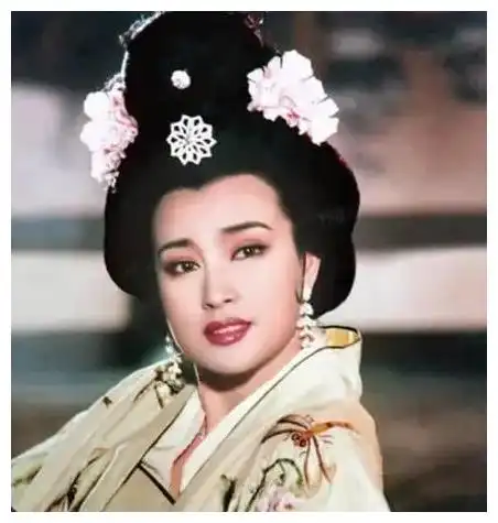 冻龄女神刘晓庆经历了四次婚姻,那她究竟有多少个孩子呢