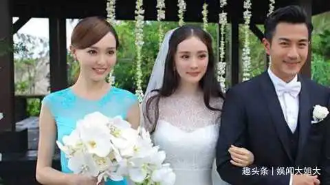 微博之夜杨幂尴尬到表情管理失控,被邓超吐槽是很不高兴吗