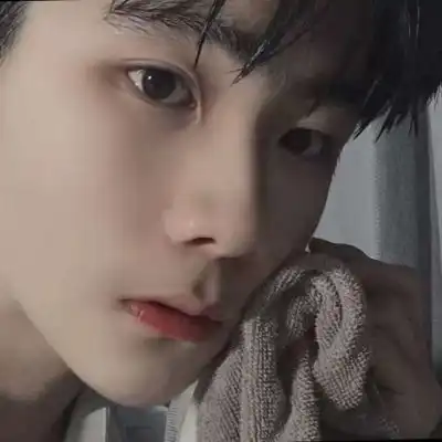 男生黑白灰色头像