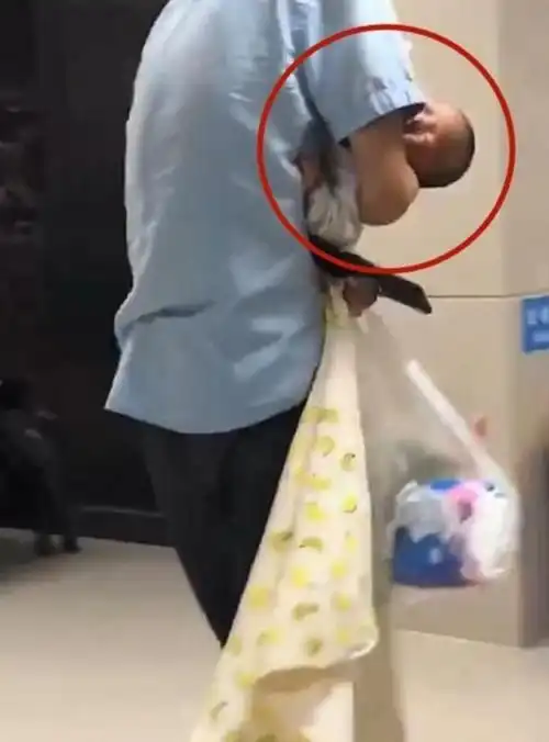 宝宝辛苦了表情包尿布