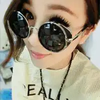 扣扣男生西装墨镜头像女