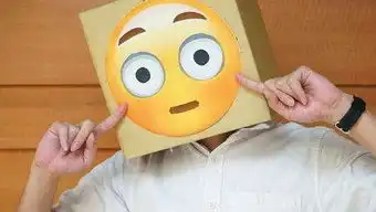 捂嘴感动哭emoji表情包