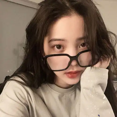 第122期欧阳娜娜高清头像分享