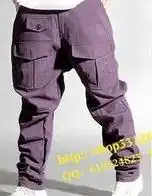 这个紫色裤子配哪件衣服好