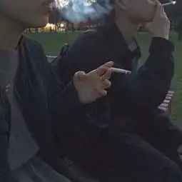 陌陌头像女生大图性感最新2018我不孤独想一个人才孤独