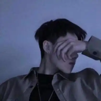 男生头像伤感孤独头像黑