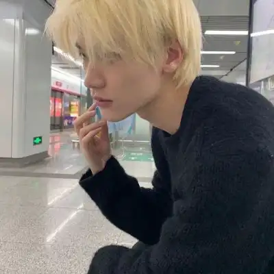 ins男生头像最新潮流per