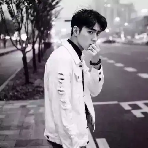 十二星座失眠的时候都在想些什么