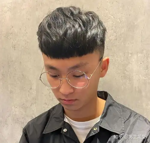 男生只会剪寸头就out了,2021夏季帅气发型,这样剪很好看