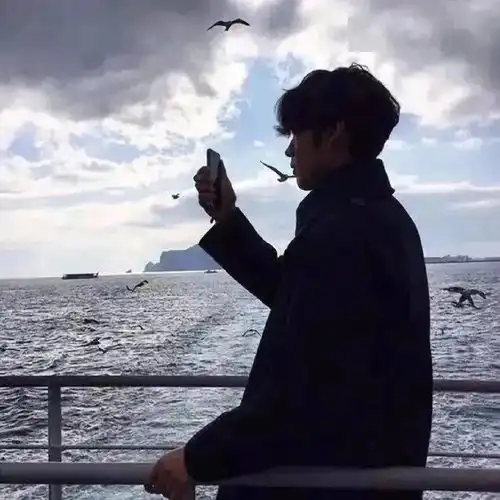 帅气的有画面感的男生头