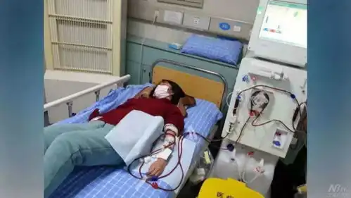 敲可爱表情包背后,是位令人心疼的90后小姑娘