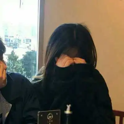 真人恋人温馨相爱头像