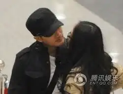 杨幂刘恺威再次否认怀孕传闻两人海量私密照曝光