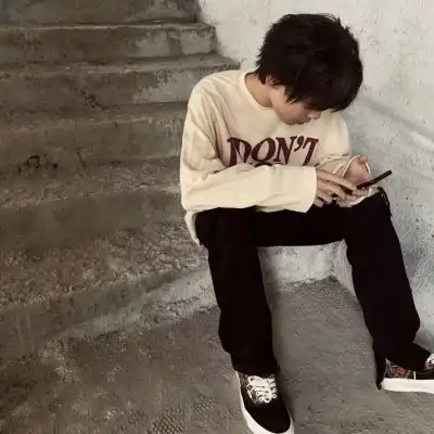 头像真人版男生高冷,高清帅气的真人版男生头像高冷酷图片