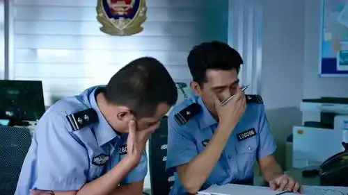 文章美人鱼表情包警察