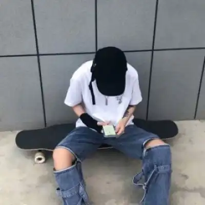 2020帅气男生头像牛年