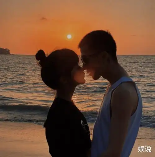 男生疯狂吃醋时,才会有的3种动作,再不哄小奶狗就成别家的了