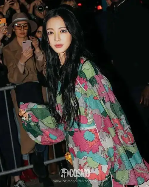 南韩现实版千颂伊,韩艺瑟实至名归