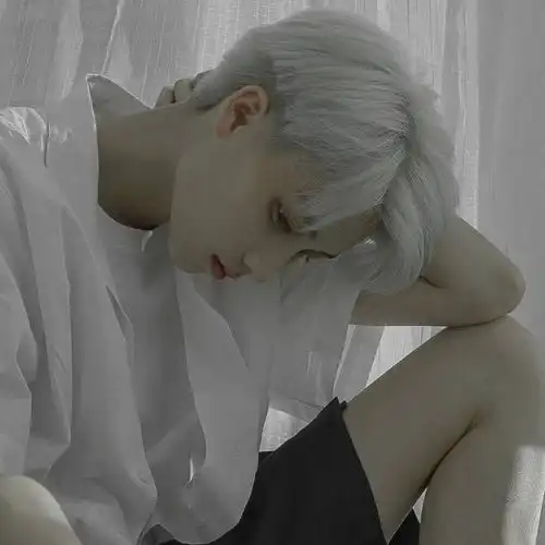 男生头像唯美个性哭泣