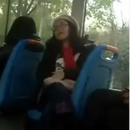 大爷寒夜中紧抱亡妻,哥已经泪奔