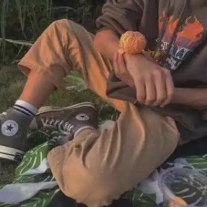 抽烟头像男生霸气山海