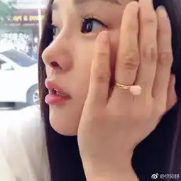 都是嫁给比自己小的老公,贾静雯比钟丽缇幸福多了,伊能静最惨