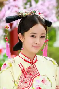 杨幂微博粉丝过亿,发四个表情庆祝,这9年经历了什么